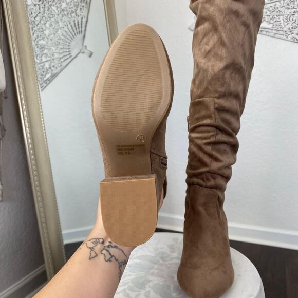 Faux Suede Slouchy Tan Brown Boho Bohochic Over The Knee Boots Block Heel US 7.5 - Picture 7 of 8